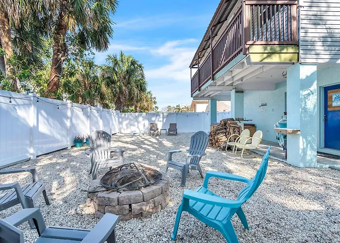 Relax On The Rocks * Clearwater Beach